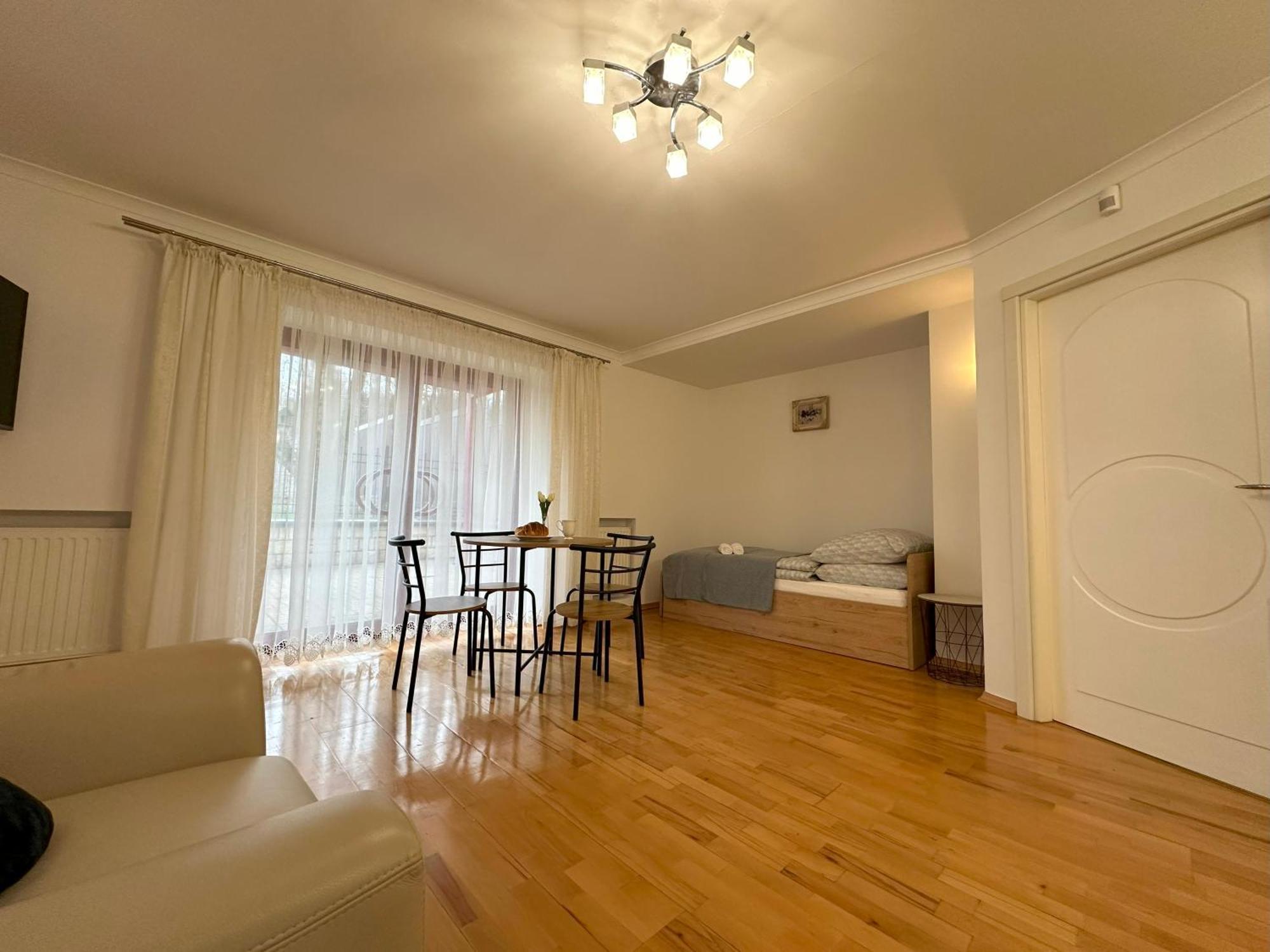 Apartamenty Pod Dzwonkiem Вадовице Экстерьер фото